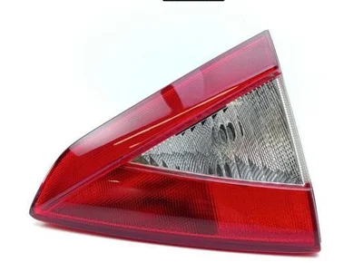 Maserati 231568 GRAN TURISMO 2011 Taillight Right USA - Image 1