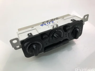 Mazda 9BL2C 323 F VI (BJ) 2002 Contrôle automatique de la climatisation - Image 1