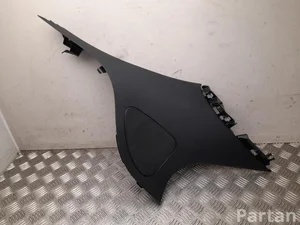 Mercedes-Benz A 254 690 17 01 / A2546901701 GLC X254 2024 Tapisserie voiture