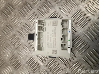 Mercedes-Benz A 223 900 19 26 / A2239001926 C-Class (W206) 2022 Türsteuergerät hinten links - Bild 1