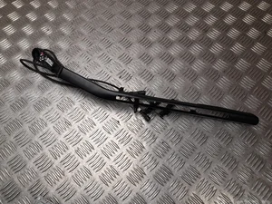 Audi 4KL 955 405 A, 4KL 955 407 A / 4KL955405A, 4KL955407A Q8 e-tron 2023 Bras d'essuie-glace Left Front