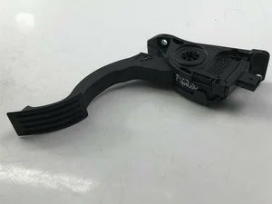 Volvo  31280597 / 31280597 V40 Hatchback 2012 Pédale d'accélérateur