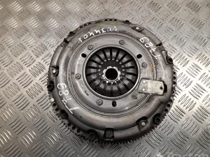 Volkswagen 04L141025J CRAFTER Box (SY_) 2022 Kit d'embrayage