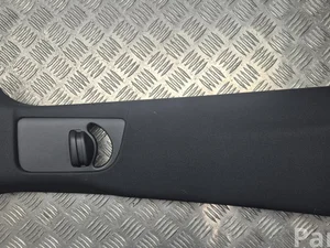 Mercedes-Benz A 254 690 05 01 / A2546900501 GLC X254 2024 Apdaila, B-atrama (vidurinė) viršutinis kairė pusė