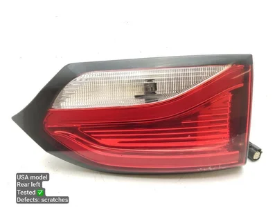 Chrysler 68228941AE, P68228941AE Pacifica 2018 Feu arrière USA - Image 1