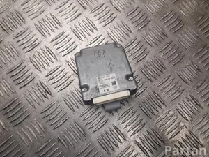 Toyota 88150-47110 / 8815047110 PRIUS (_W5_) 2016 unidad de control