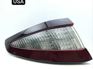 Maserati 234379 GRAN TURISMO 2011 Feu arrière USA