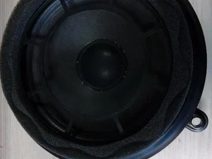 Mercedes-Benz A 203 820 11 02 / A2038201102 C-CLASS (W203) 2007 Haut-parleur