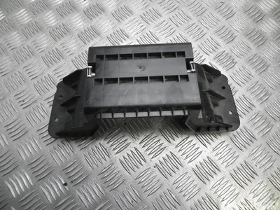 Jaguar J9D3-67456-A / J9D367456A I-PACE 2019 Support pour la garniture - Image 1