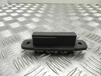 Toyota 0A65 YARIS (_P13_) 2016 Bouton du coffre à bagages