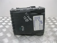 Volkswagen 1K0 937 132 F, 1K0 937 132 G / 1K0937132F, 1K0937132G TIGUAN (5N_) 2009 Boîte à fusibles