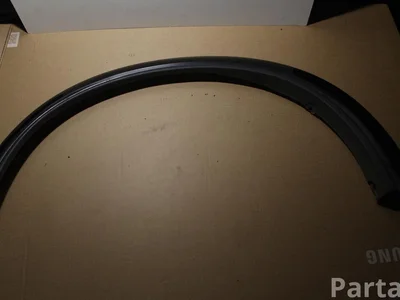 Volvo 30779577 XC90 I 2007 Moldura protectora/decorativa del paso de rueda Left Front - Imagen 1