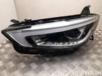 MG 10905795 ZS EV 2022 Phare