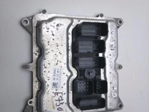 BMW 8604210 3 (F30, F80) 2013 Unité de contrôle moteur