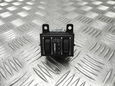 Maserati 670019921 GHIBLI (M157) 2020 Réglage de la hauteur de l'interrupteur - Image 1