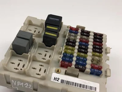 Ford 2M5T14A073BD FOCUS II (DA_, HCP) 2009 Boîte à fusibles - Image 1