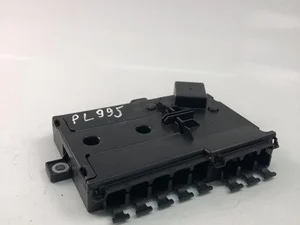 Mercedes-Benz A2135406100 C-CLASS (W205) 2016 Boîte à fusibles