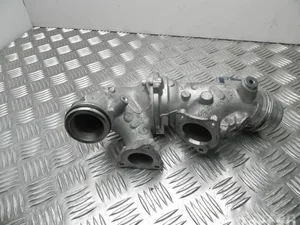 Mercedes-Benz A 651 090 6180 / A6510906180 C-CLASS (W204) 2009 Prise d'air / Conduit d'air d'admission