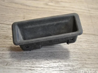 BMW 51247118158 5 (E60) 2009 Poignée - Image 1