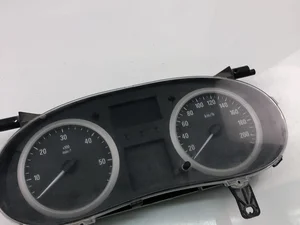 Opel P8200459068D VIVARO Box (F7) 2011 Tableau de bord