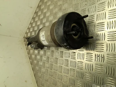 Mercedes-Benz A2053200525, A2053200238 C-CLASS (W205) 2016 amortisseur à ressort pneumatique Right Front - Image 1