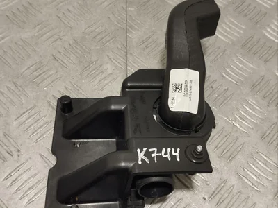 Jaguar GX6319H524AC, RV401912H, GX73014A51BB XE (X760) 2017 Unité de contrôle pour la projection de pare-brise - Image 1