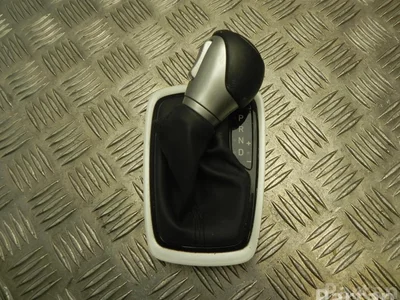 Hyundai C200424-0023 / C2004240023 KONA 2020 Couvercle de levier de vitesses - Image 1