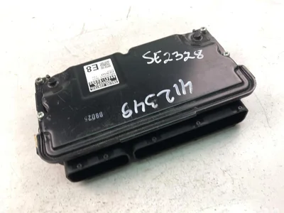 Toyota 89661-K0080 / 89661K0080 YARIS (_P13_) 2014 Unité de contrôle moteur - Image 1