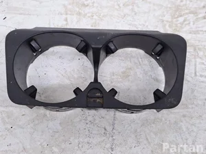 Mercedes-Benz A2056800691 C-CLASS (W205) 2016 portavasos