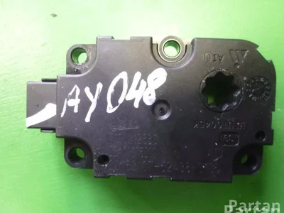 Mercedes-Benz T1002128BC C-CLASS (W205) 2016 Moteur de réglage pour volet de régulation - Image 1