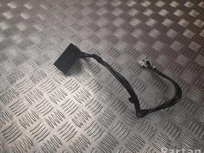 Mercedes-Benz A 297 820 27 01 / A2978202701 EQE V295 2022 Périphérique d'entrée - Image 1