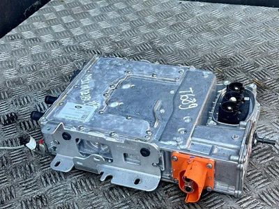 Jaguar M9D3-14G138-AE / M9D314G138AE I-PACE 2021 Onduleur avec convertisseur - Image 1