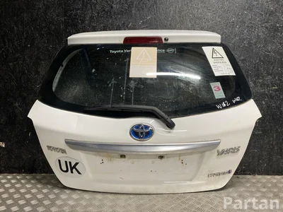 Toyota YARIS (_P13_) 2015 Heckklappe - Bild 1