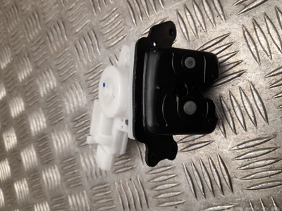 Toyota 2481 Yaris Cross XP210 2022 Serrure - Image 1