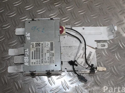 Volvo 31260452 XC60 2011 Wzmacniacz antenowy - Obraz 1