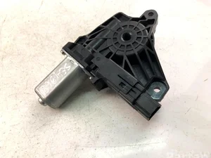 Mercedes-Benz A2469063200 A-CLASS (W176) 2015 Window lifter motor