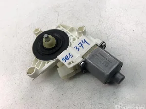 Mercedes-Benz A2048200542 C-CLASS (W204) 2012 Moteur de lève-vitre