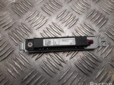 Porsche 95B035497 MACAN (95B) 2021 Amplificateur d'antenne - Image 1