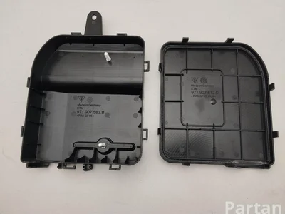 Porsche 971907613D, 971907583B PANAMERA (971) 2018 Fuse Box - Image 1