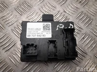 Opel 9870764280 Grandland 2025 Sterownik drzwi z przodu po prawej