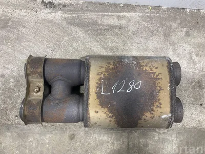 Maserati 8207680X, 6701036877 LEVANTE 2019 Silencieux central - Image 1