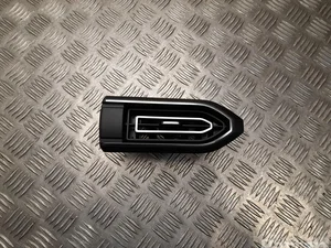 Dacia 687603969R Sandero III (DJF/BJI cross) 2022 Évent Right Front