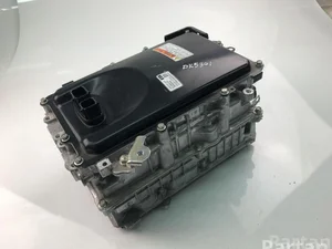 Toyota G9200-47330 / G920047330 RAV 4 IV (_A4_) 2016 Inverter w/converter