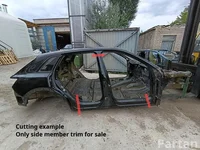 Audi Q8 e-tron 2024 Próg z prawej