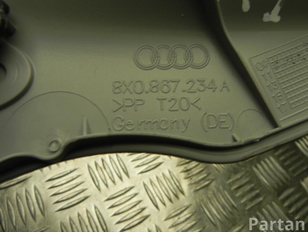 AUDI 8X0 867 234 A / 8X0867234A A1 (8X1, 8XK) 2011 Cubierta, Soporte -A (frontal)