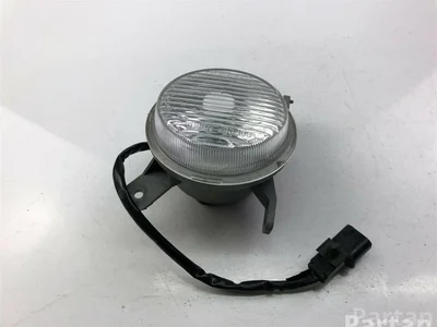 Mitsubishi MR361102 COLT V (CJ_, CP_) 2003 Projecteur antibrouillard - Image 1