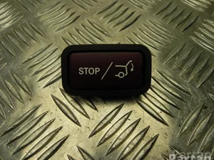 Mercedes-Benz A 212 821 06 51 / A2128210651 M-CLASS (W166) 2013 Bouton du coffre à bagages