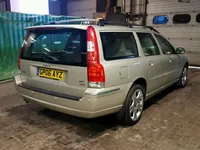 VOLVO V70 4X4 - Vignette 4