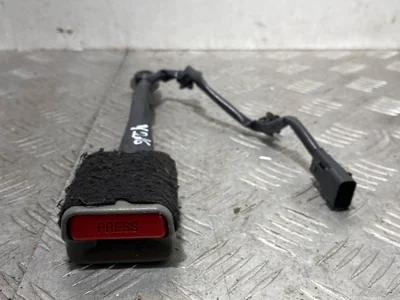 Ford FL3B1661202AGW F-Series XIII 2015 Boucle de ceinture de sécurité - Image 1