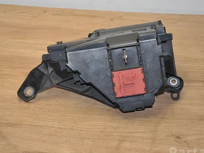 Mercedes-Benz A2135400750 E-CLASS (W213) 2016 Boîte à fusibles - Image 1